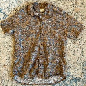 Men’s Large Quicksilver casual button down shirt